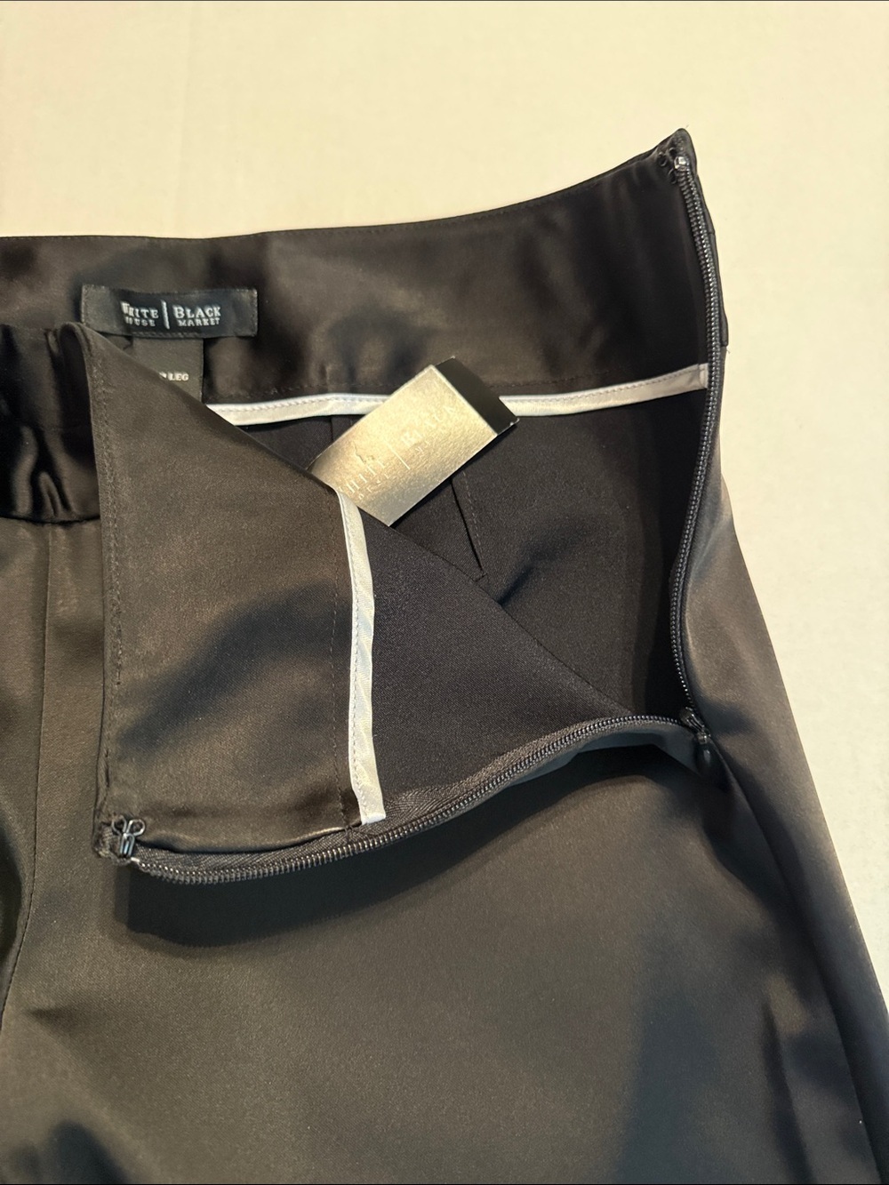 WHBM NEW Satin Slim Leg Pants Black Size 0R - Picture 7 of 11